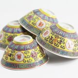 Set of 4 enamelled Chinese cups