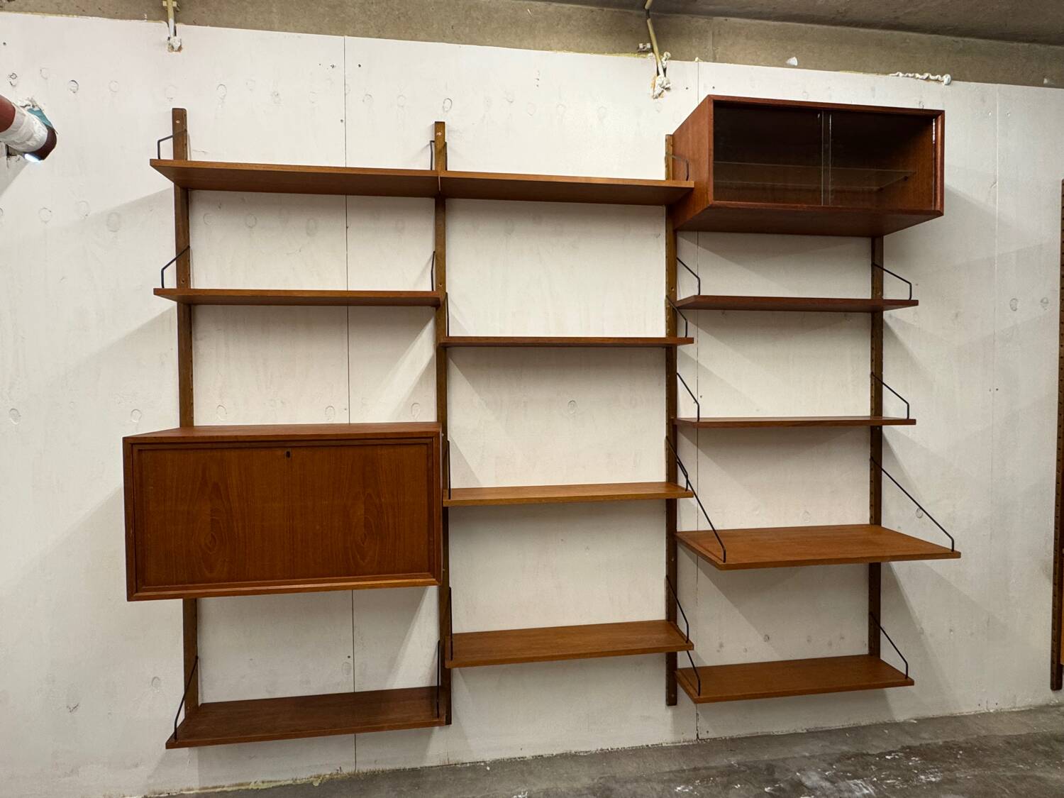 Meuble mural scandinave vintage en teck par Poul Cadovius pour Royal System, Cope