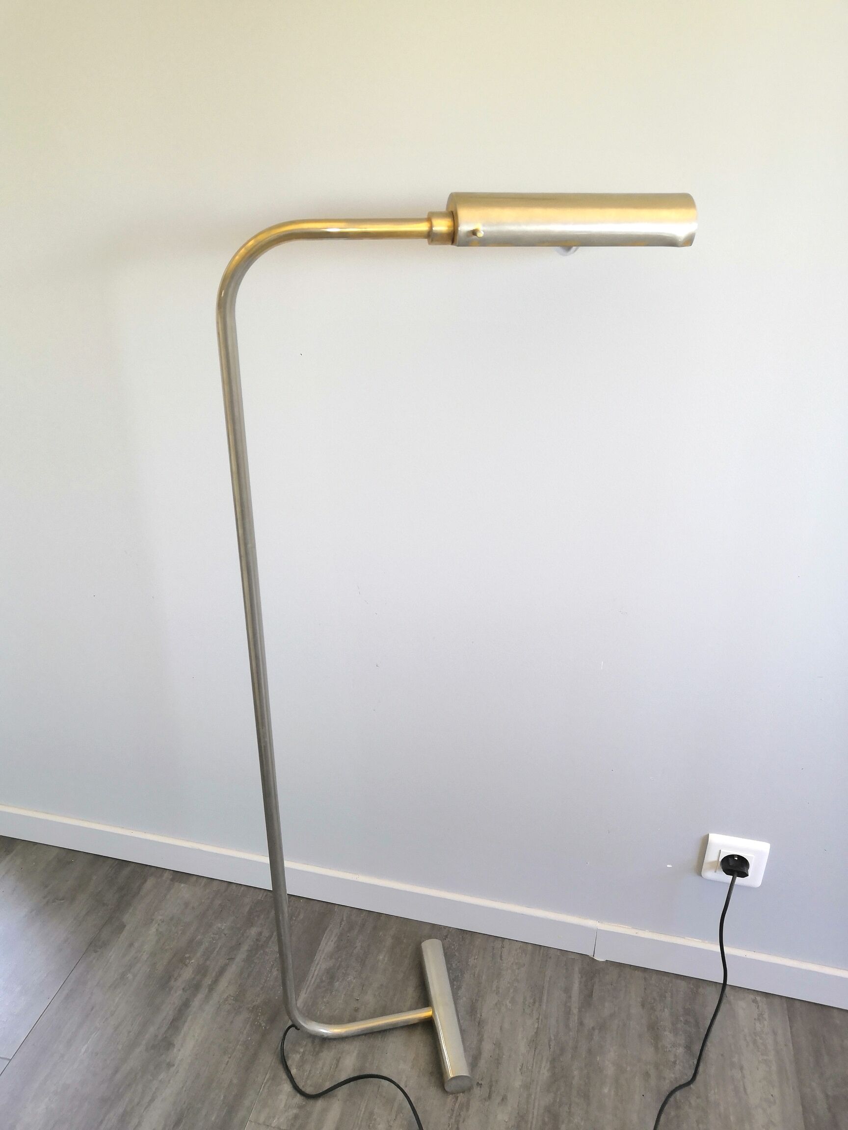 Metal e-reader design Christian Liaigre 70s - 80s