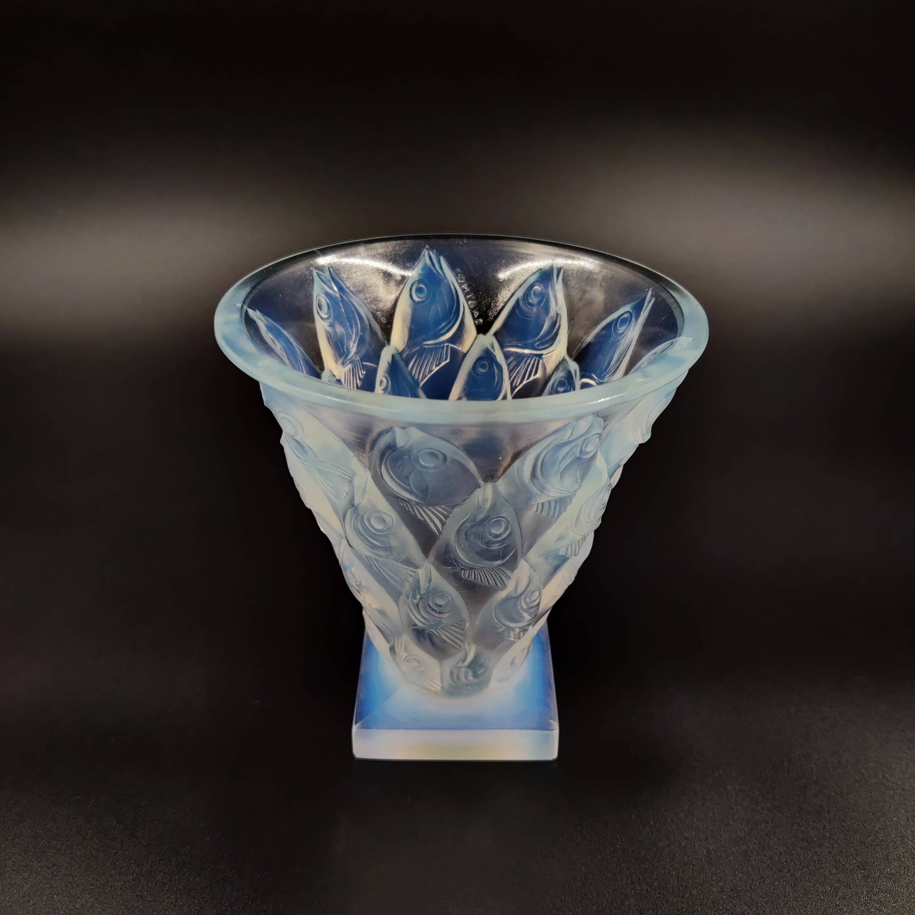 French Art Deco opalescent glass Vase by Sabino
