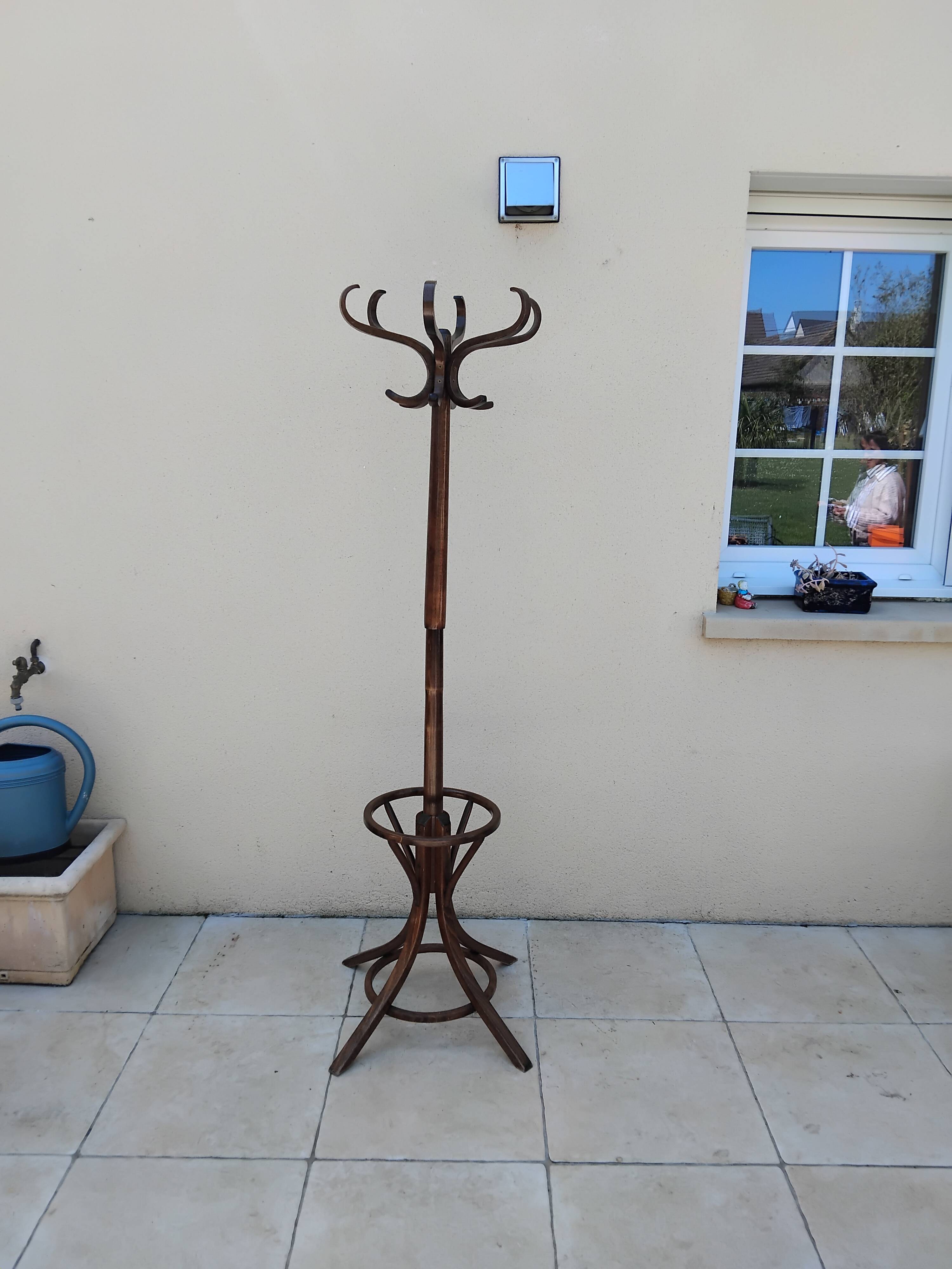 Vintage Baumann parrot coat rack