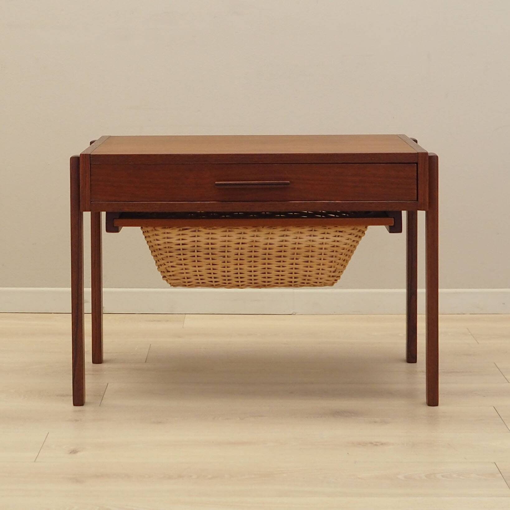 Teak coffee table, Danish design, 1970s, production: Denmark
