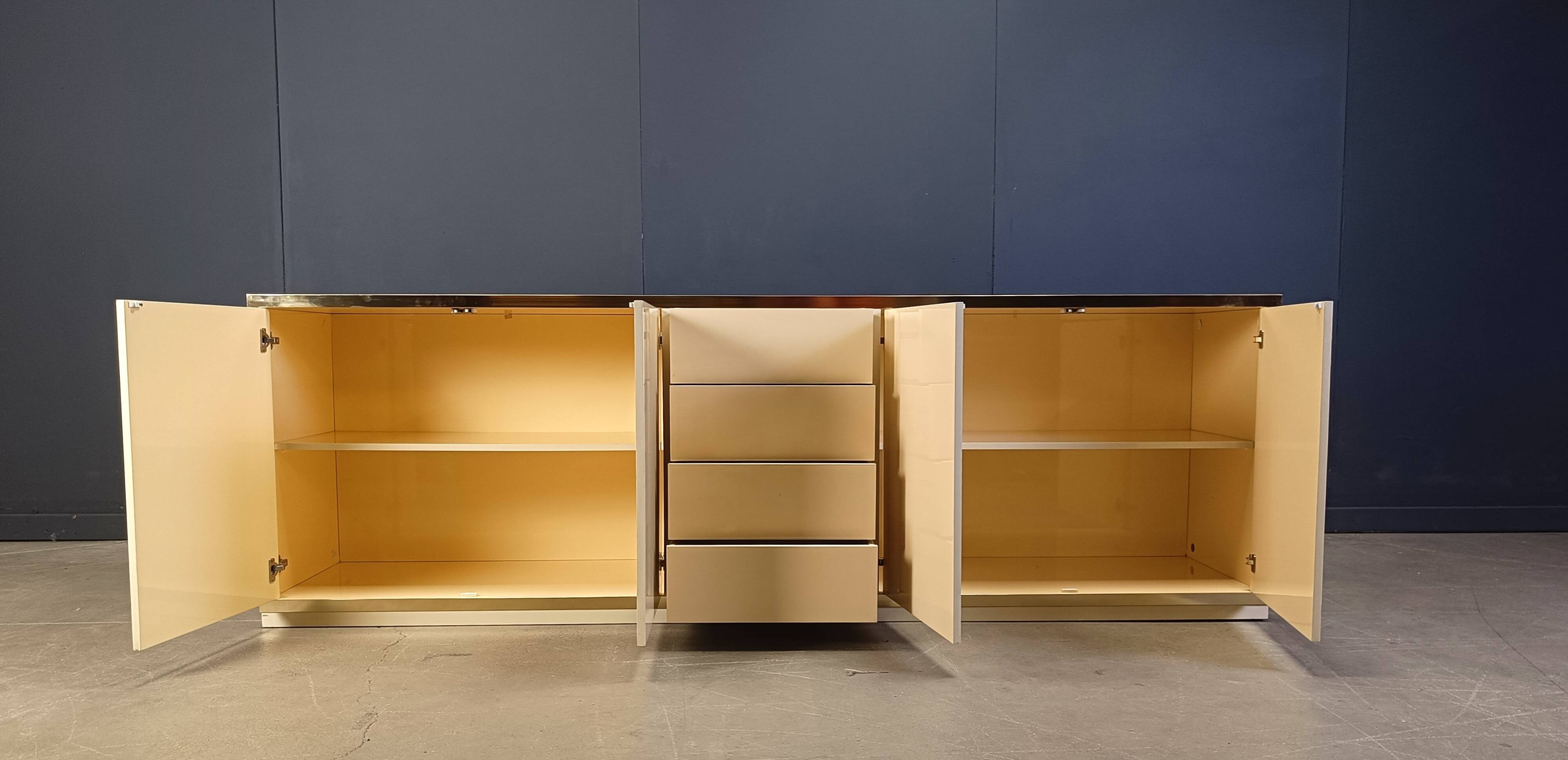 Vintage lacquered credenza, 1980s