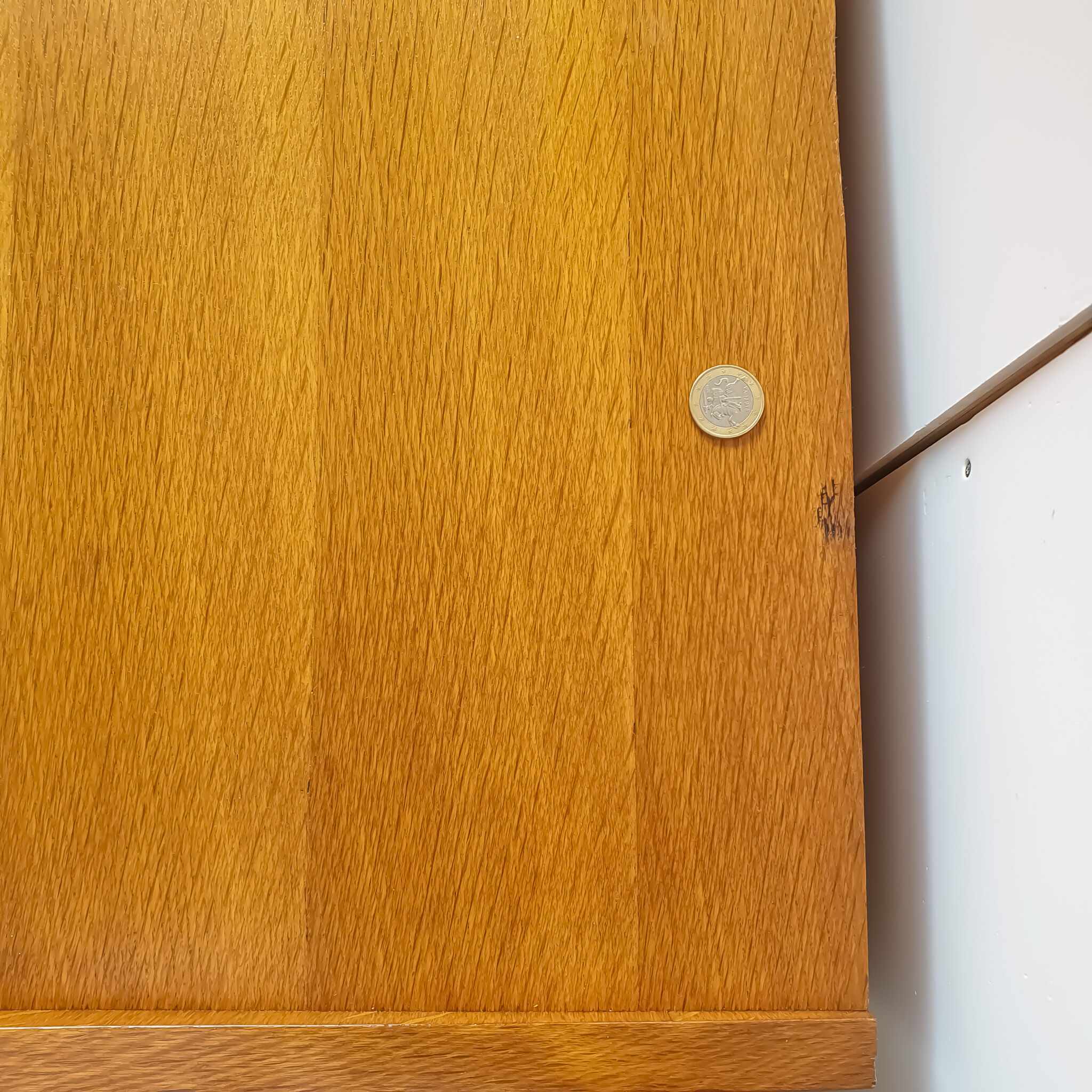 Vintage chest of drawers