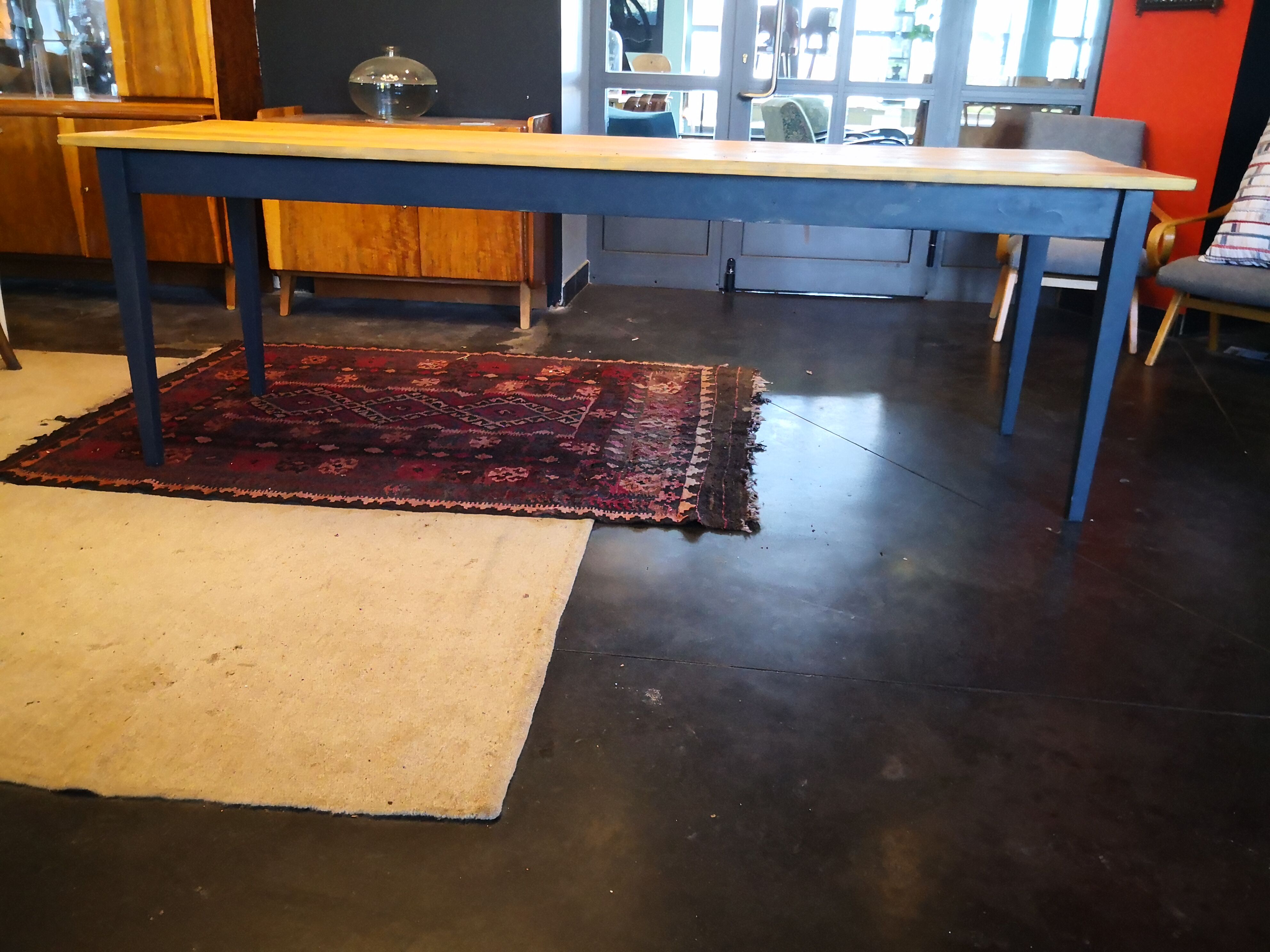 Vintage table, 2,40m, 8 people