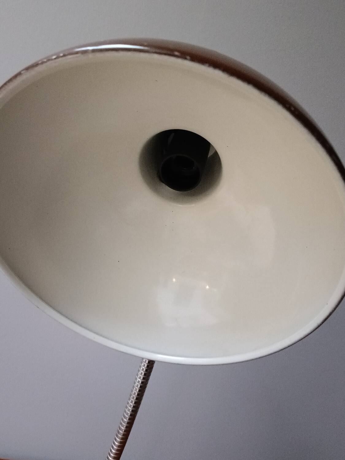 Flexible vintage chocolate lamp