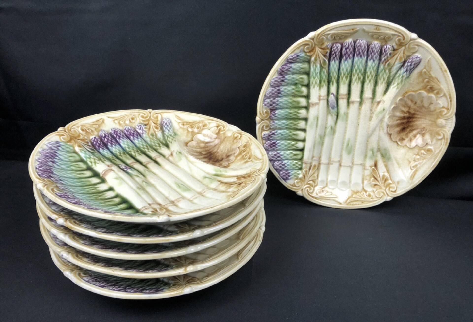Set of 6 vintage Barbotine asparagus plates