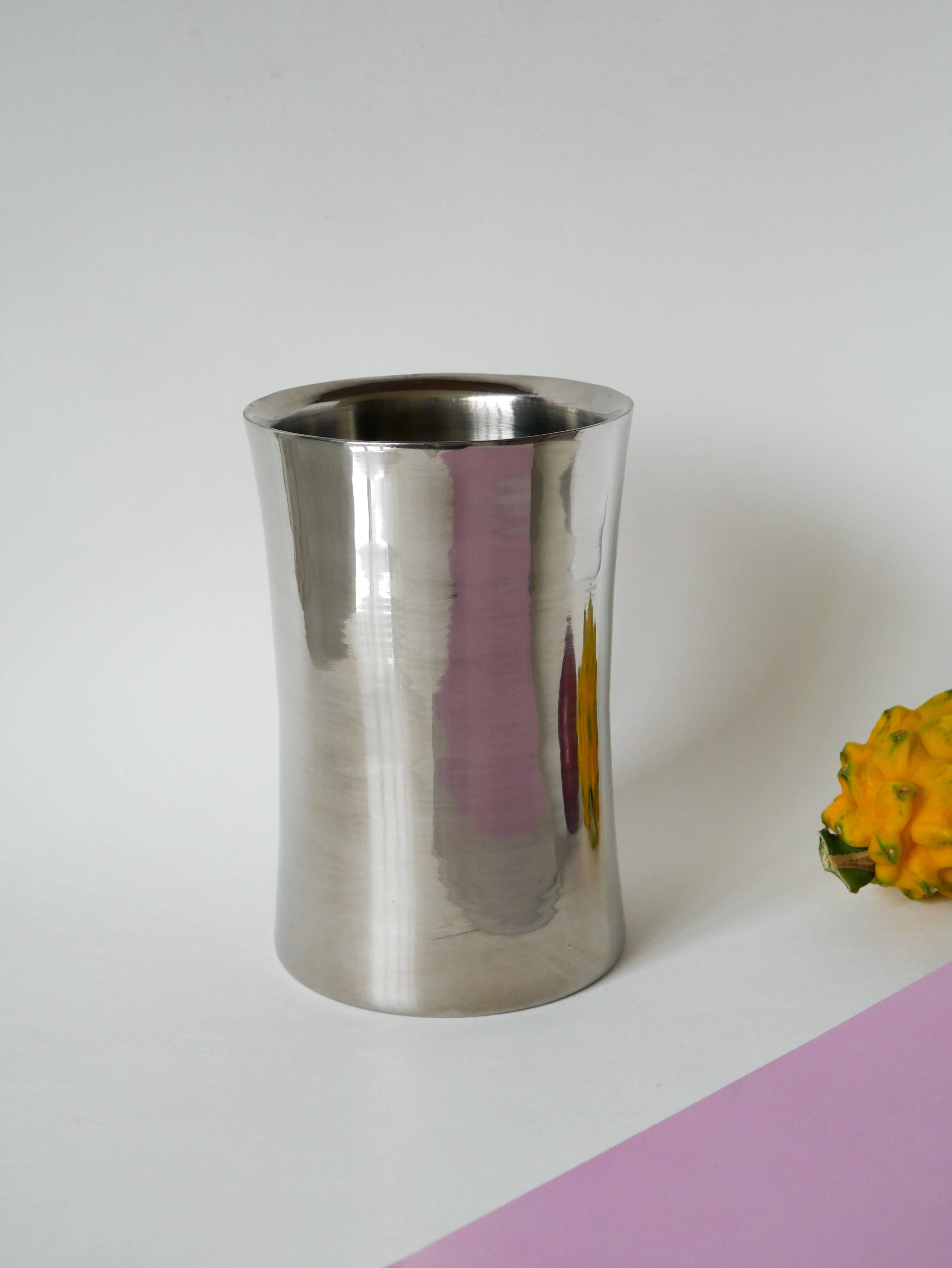 Double walled cooler bottle bucket design 1970