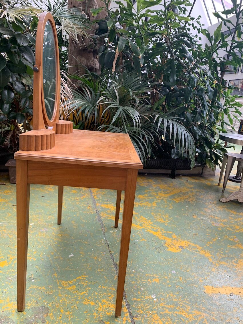 Vintage wood dressing table