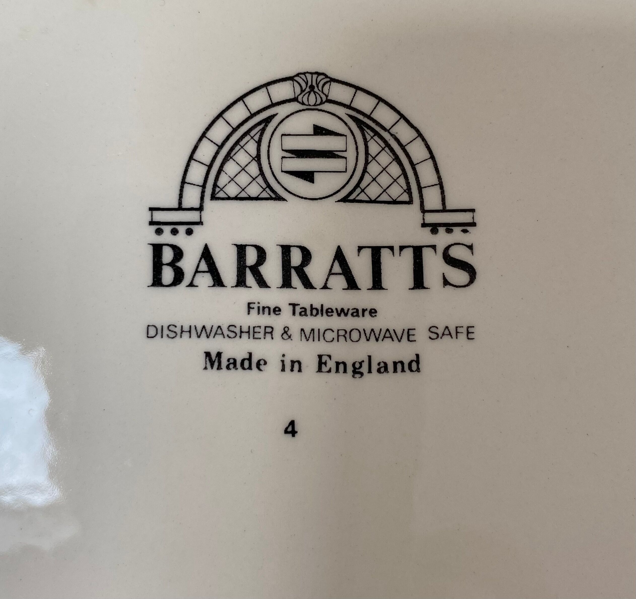 Set of 4 large plates barratts english porcelain