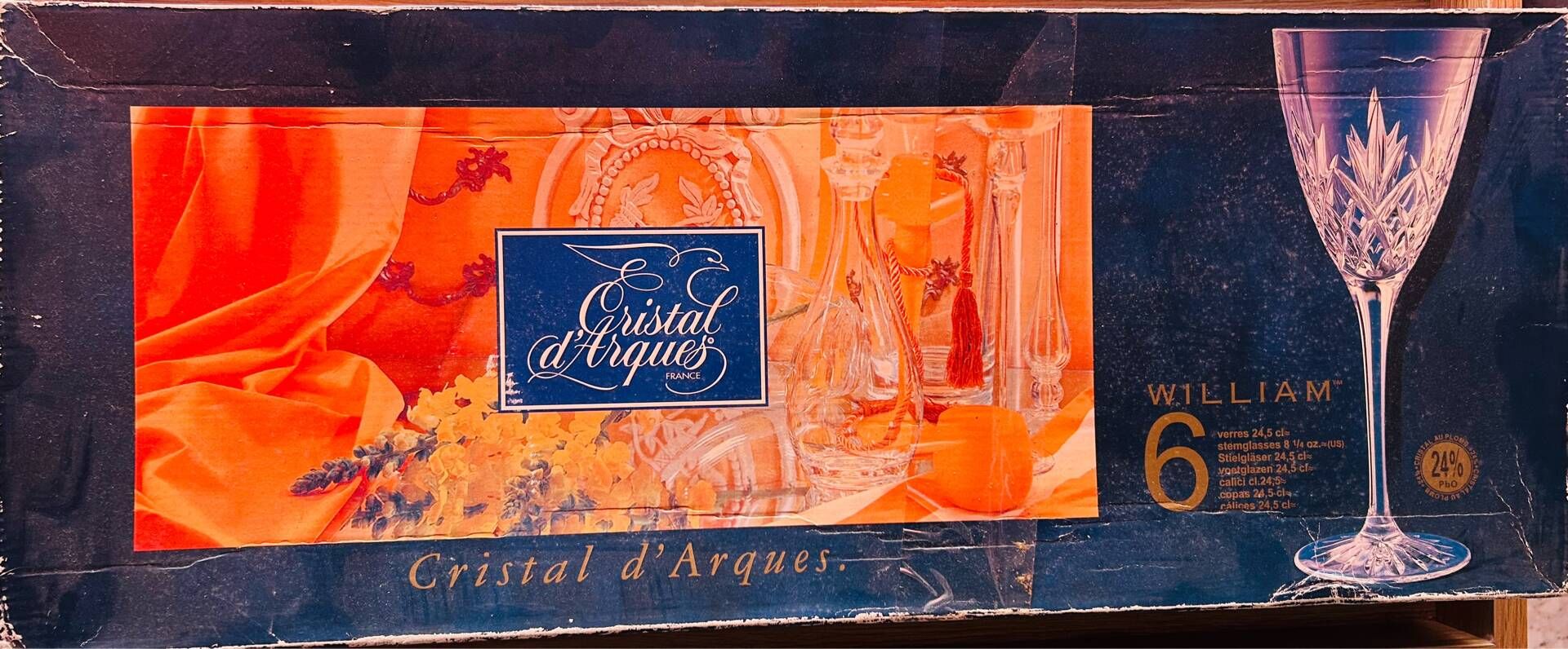 Superb set of 18 Cristal d’Arques glasses – 12 wine glasses + 6 tumblers