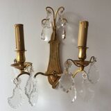 Paire d’appliques anciennes style Louis XVI en bronze doré et cristal