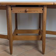 Table en pin massif Eero Aarnio
