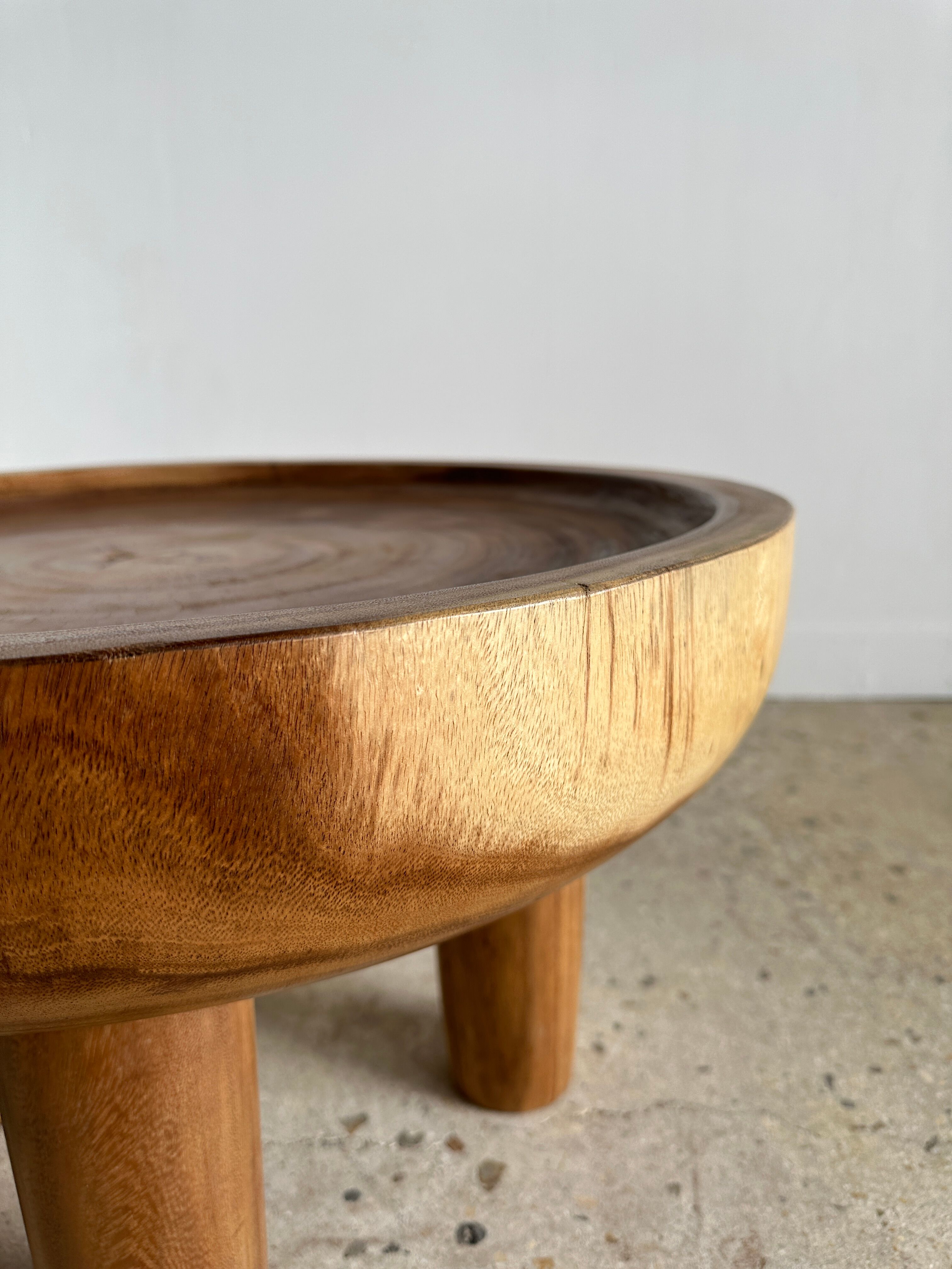 Coffee table, quadripod suar coffee table