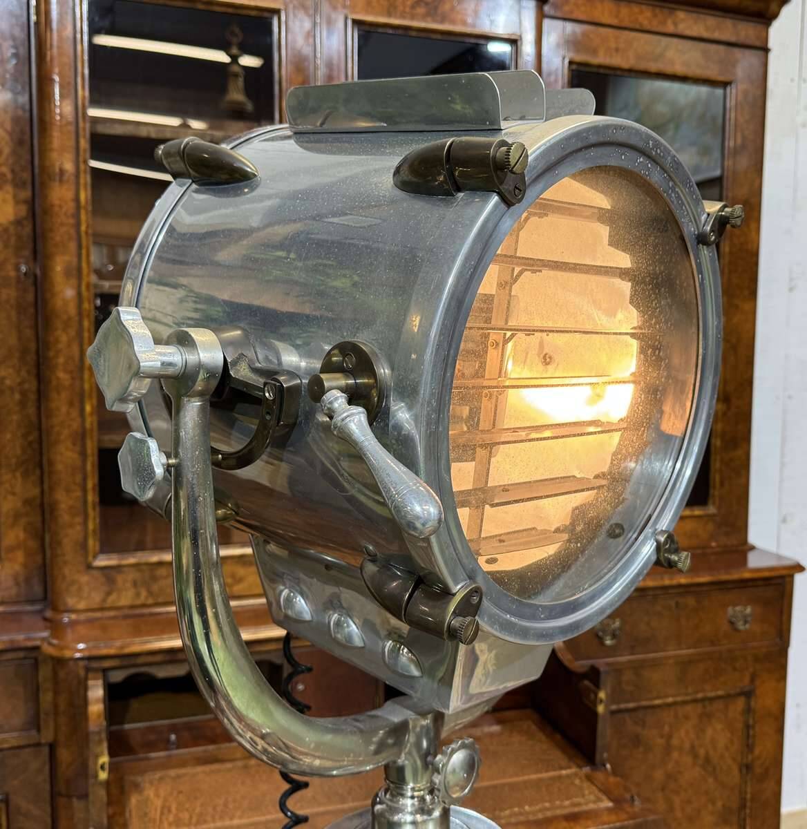 Modern marine style spotlight floor lamp