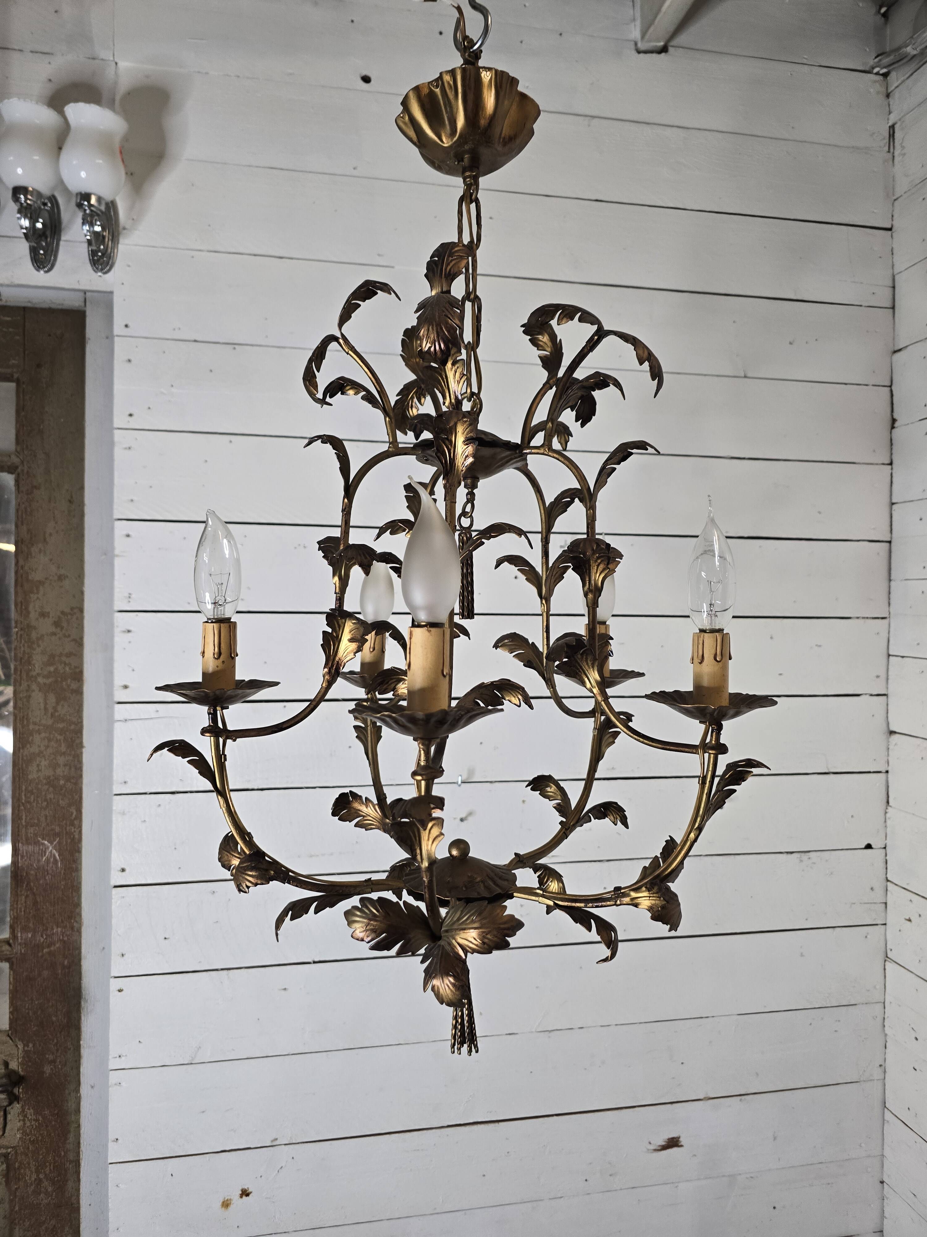 Vintage 5-light foliage chandelier in gold metal