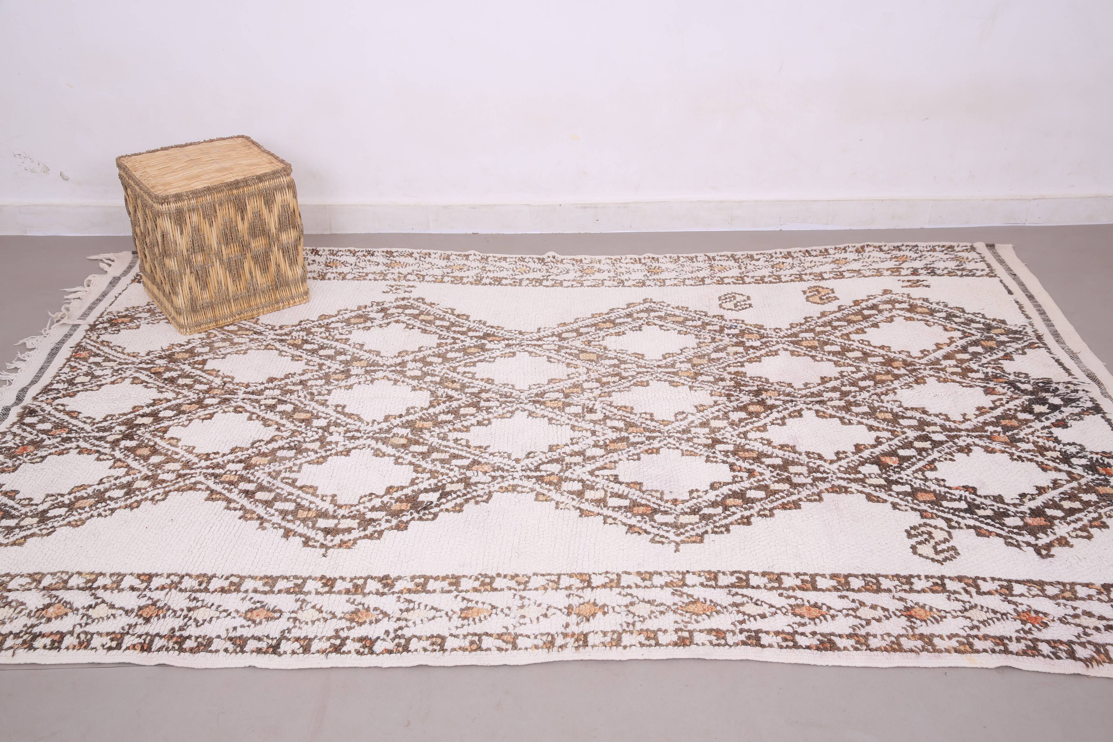 Vintage Moroccan Rug 177 x 269 cm - Berber Wool Rug - Beni Ourain Rug