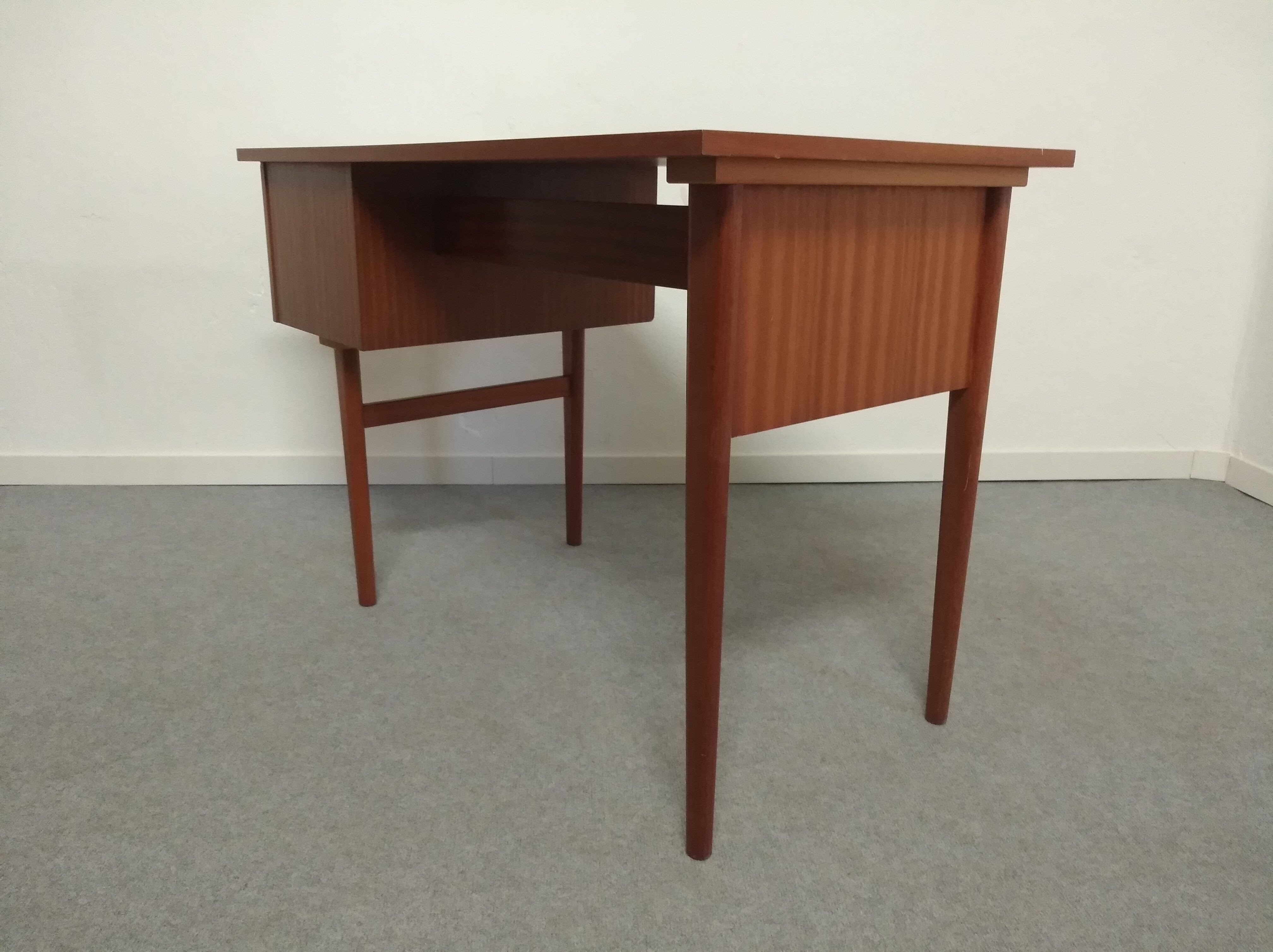 Office of the 50s/60s