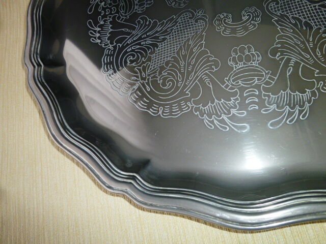 Silver metal serving tray 35.5 cm