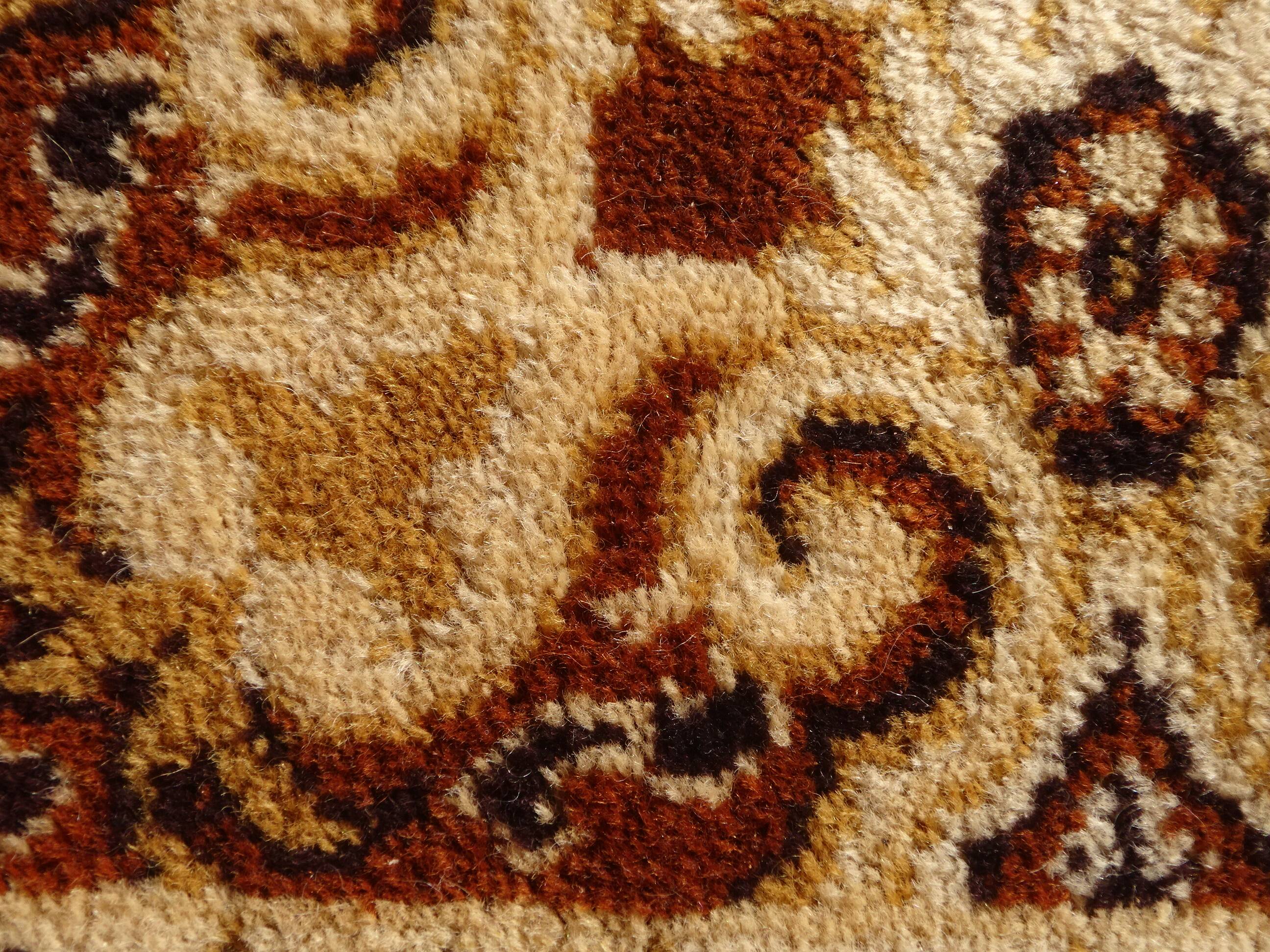 100% pure wool rug 170x230 cm