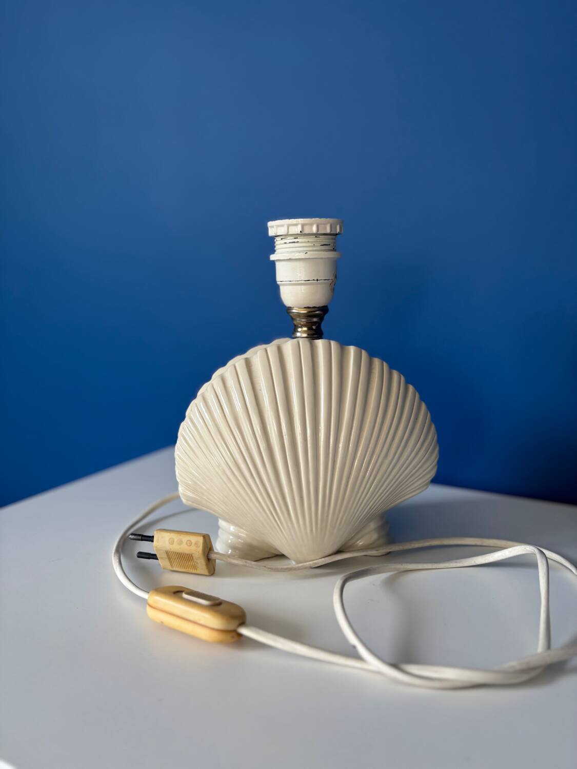 Vintage ceramic shell lamp base - Cream white - Bo style