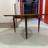 Scandinavian round table