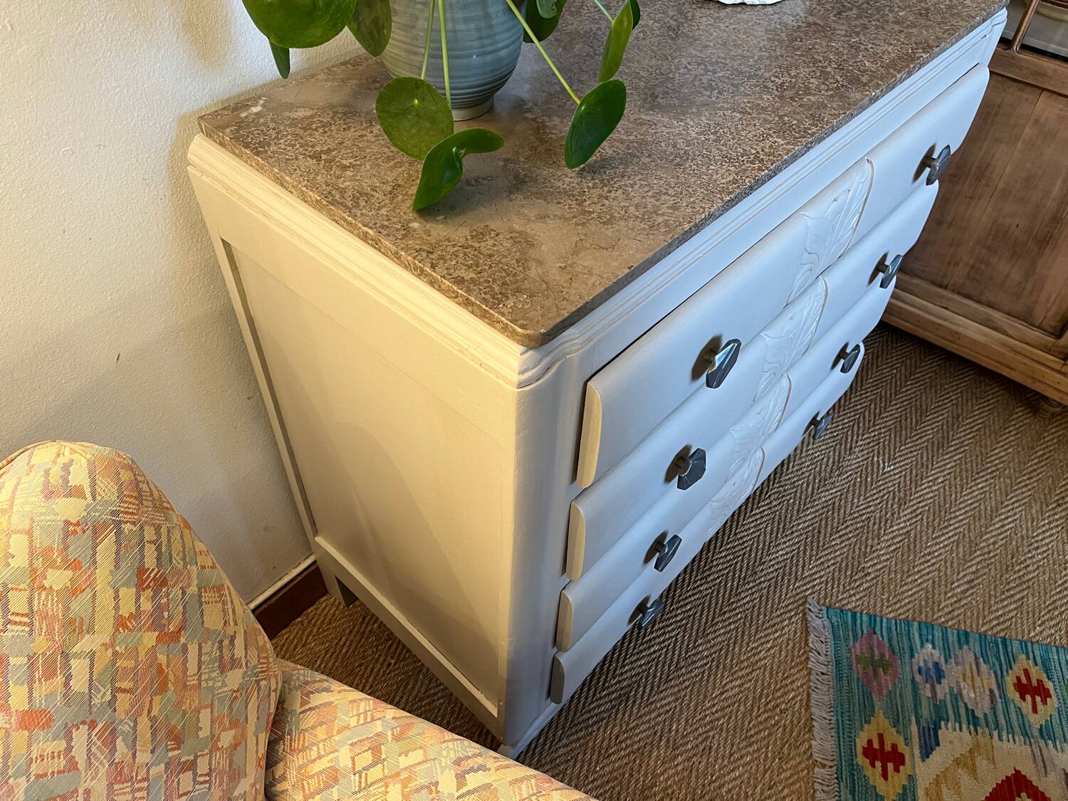 Vintage art deco chest of drawers in wood and marble mustache foot