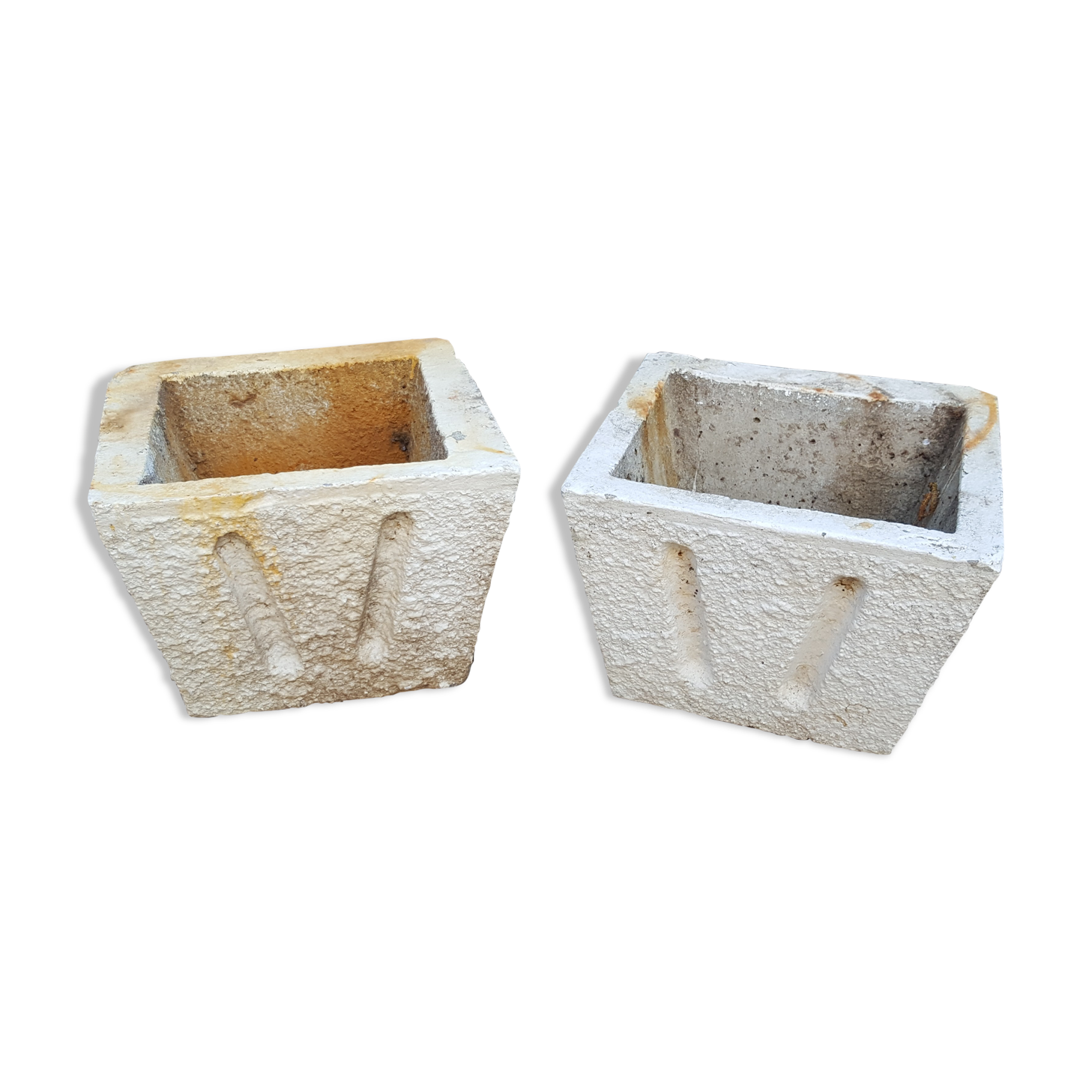 PaIrène of canic planters in vintage cement 1960/70