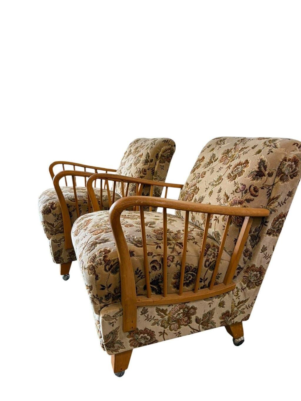 Set of 2 vintage wooden armchairs / club chairs