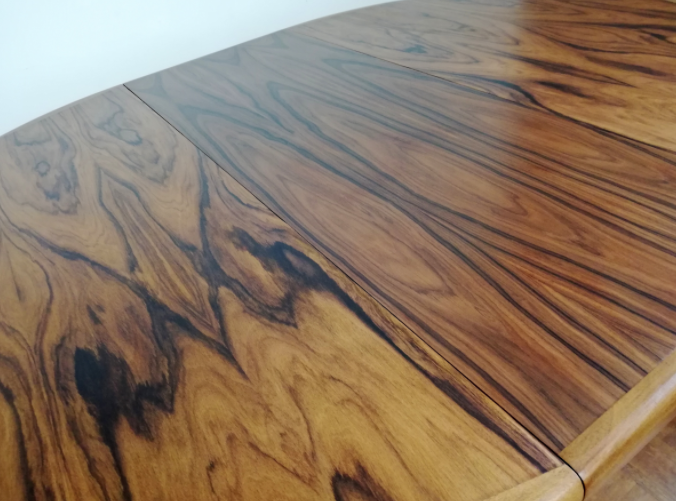 Central-footed rosewood round table