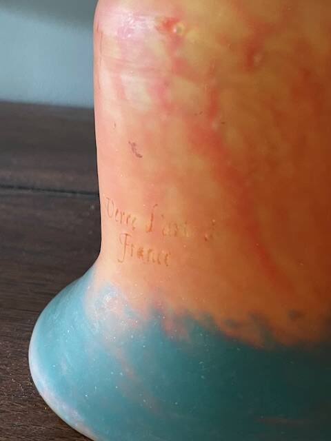 Set of 2 glass paste tulips, signed "art glass of France"