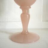 Vase en opaline rose