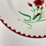Round "Oeillet" dish Sarreguemines, 1920-50