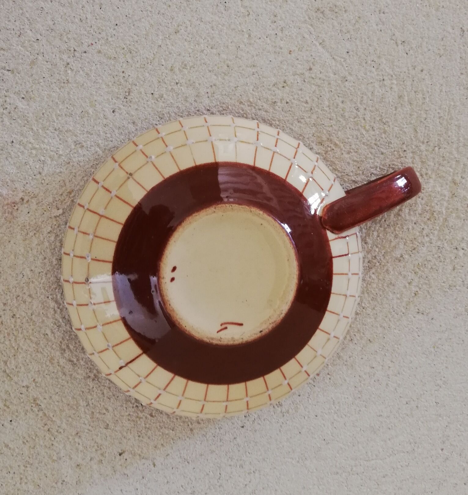 Earthenware cup 1940s-1950s