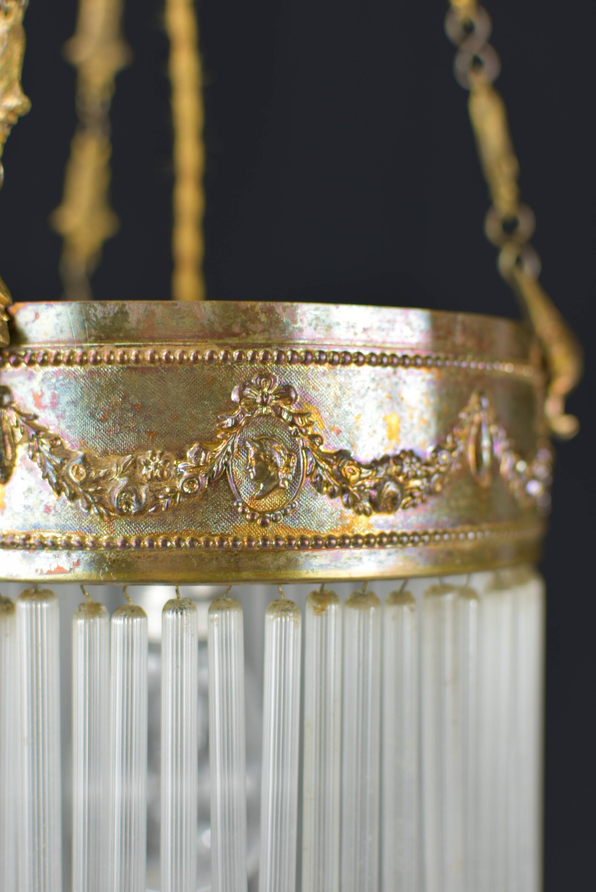 Glass tube tassel suspension
