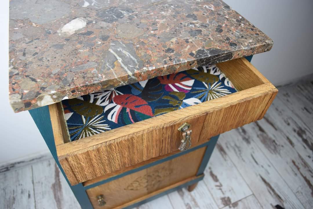 Chic exotic table