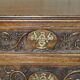 Commode Victorienne en chêne anglais finement sculptée