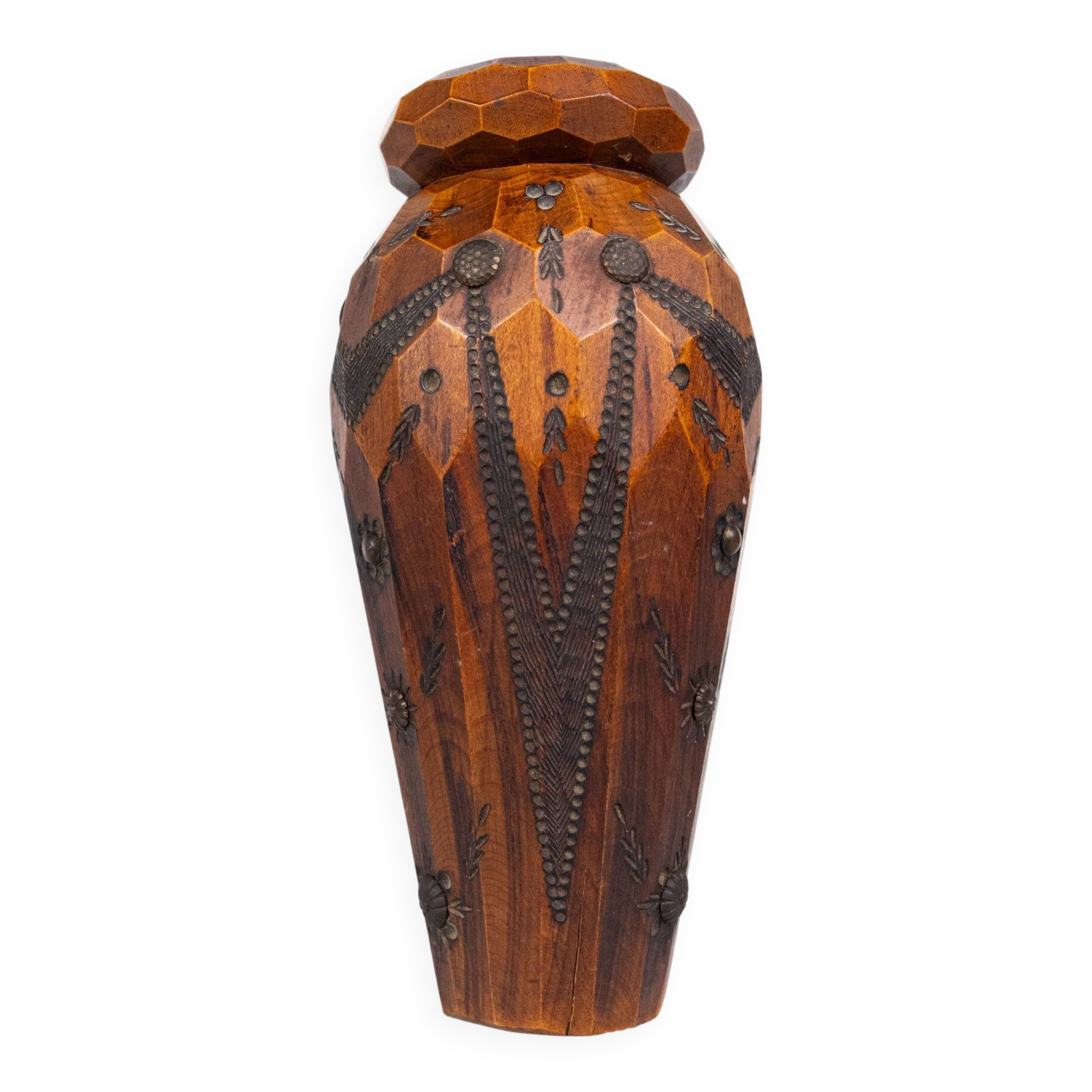 Vase breton en bois sculpté et laiton, Bretagne, France, 1960s