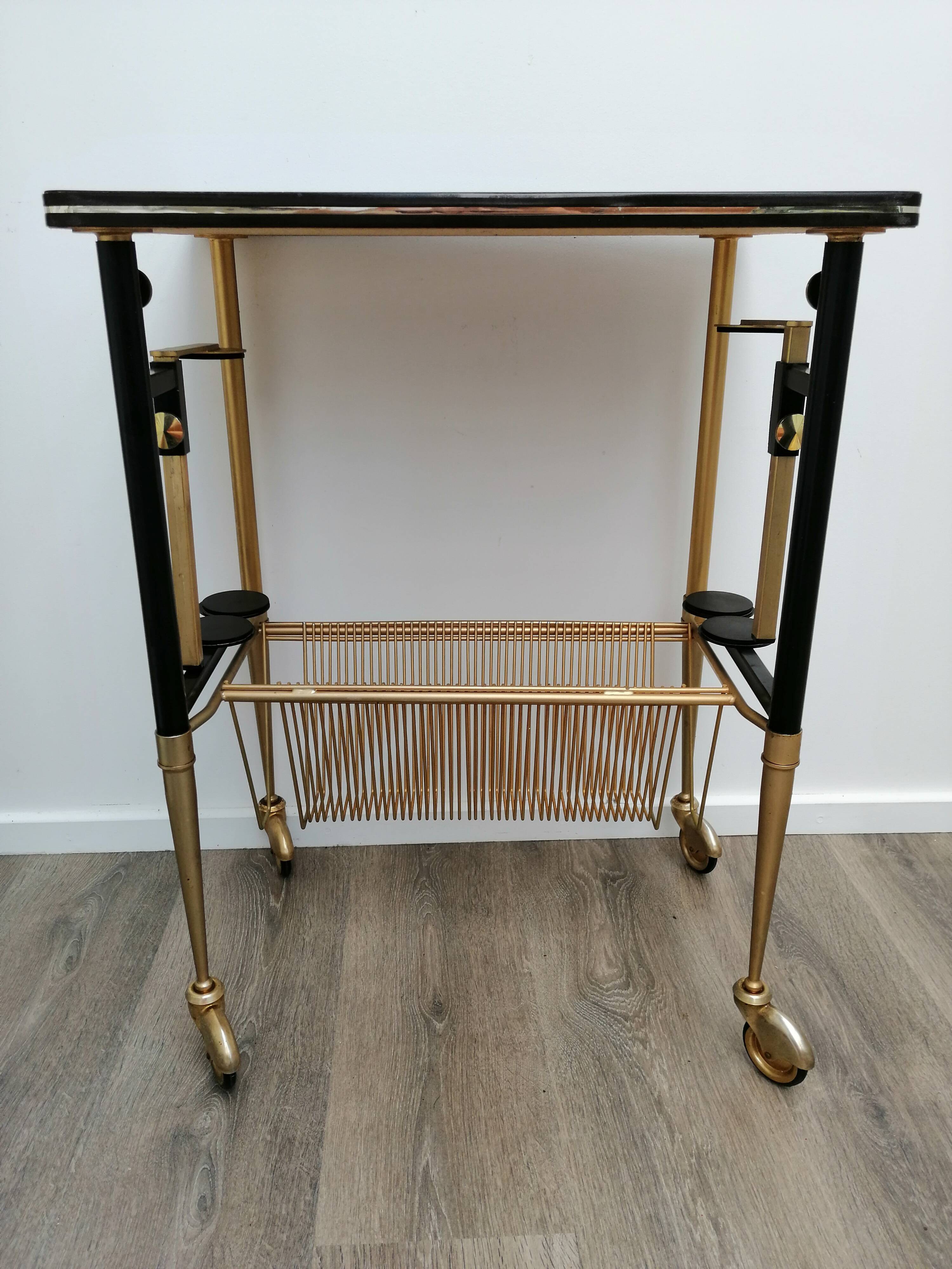 Furniture for vinyl platinum