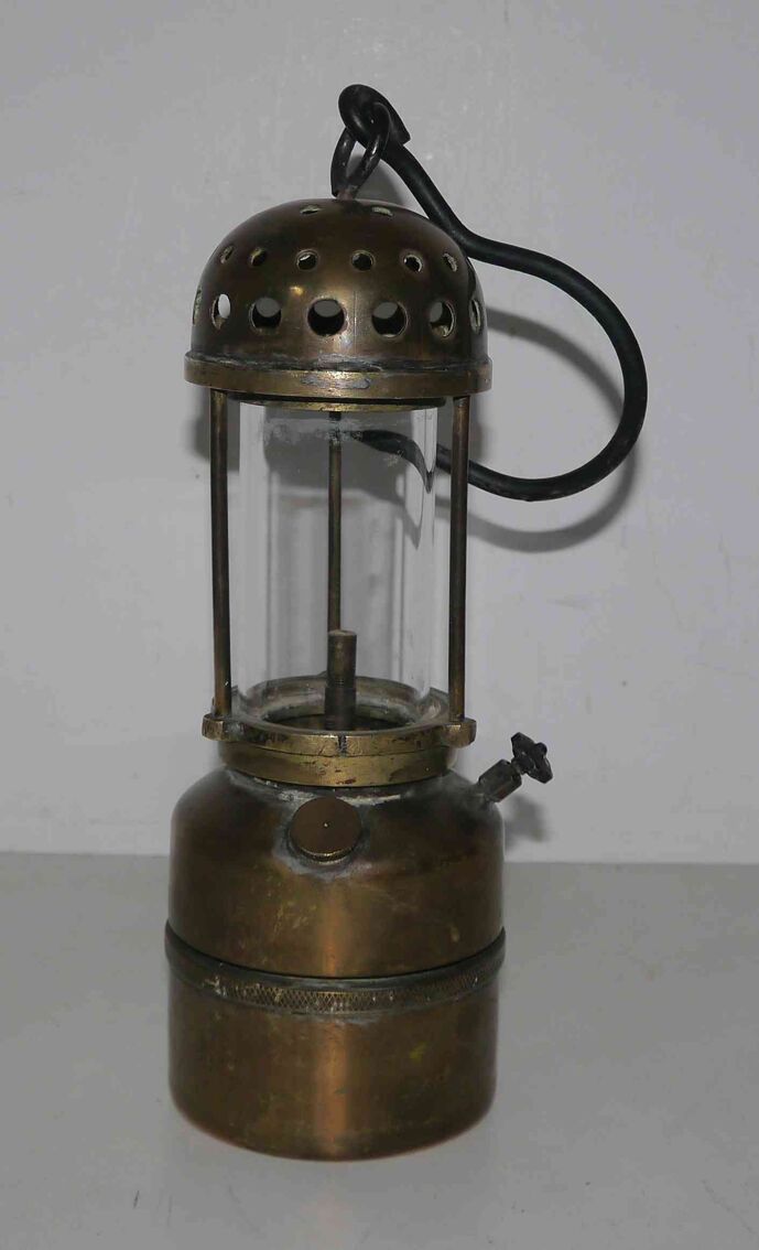 mozaïek bellen Atletisch Lampe mineur Arras type « A T » en laiton à acétylène | Selency