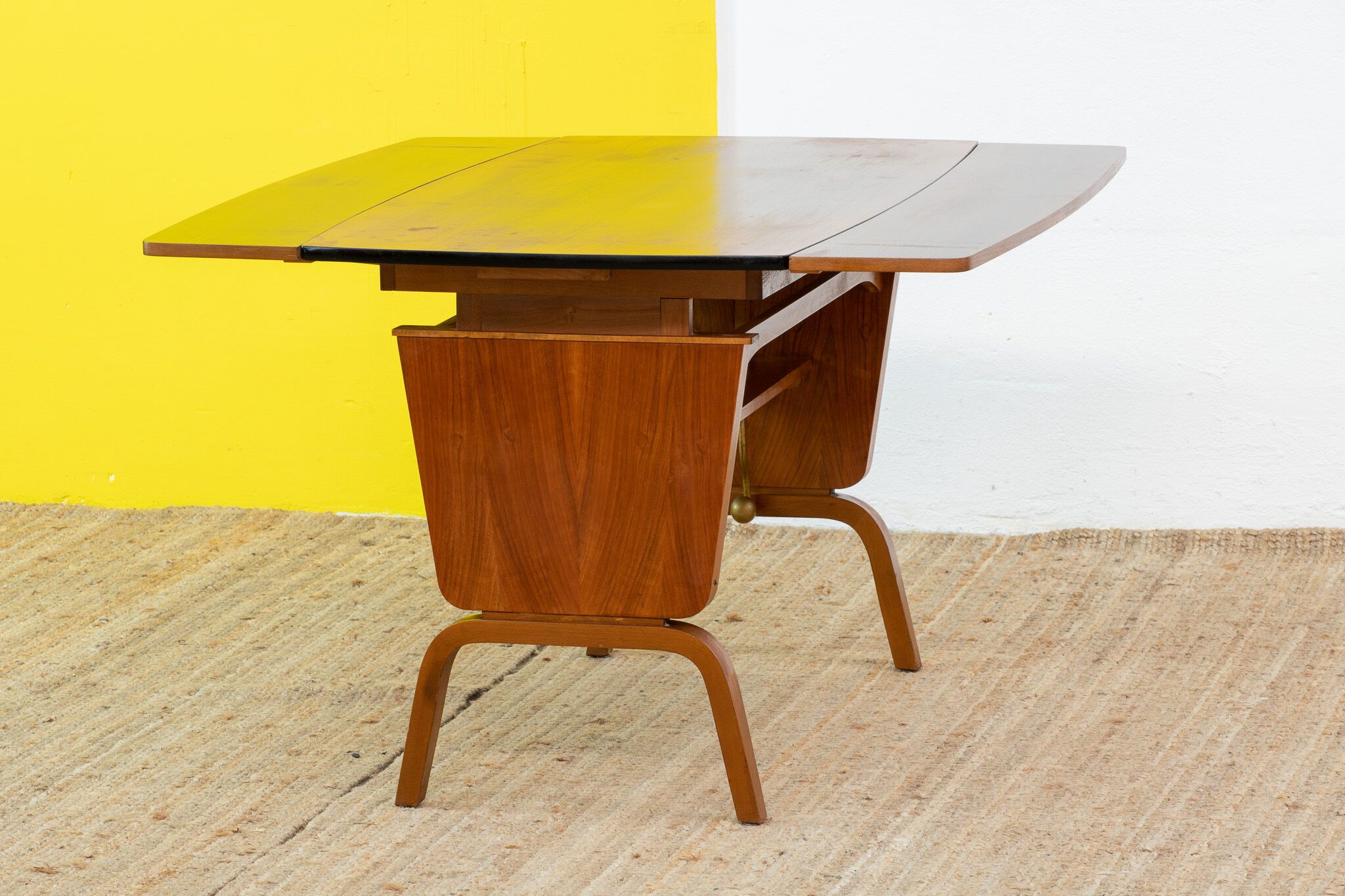 Vintage scandinavian table – 119 cm