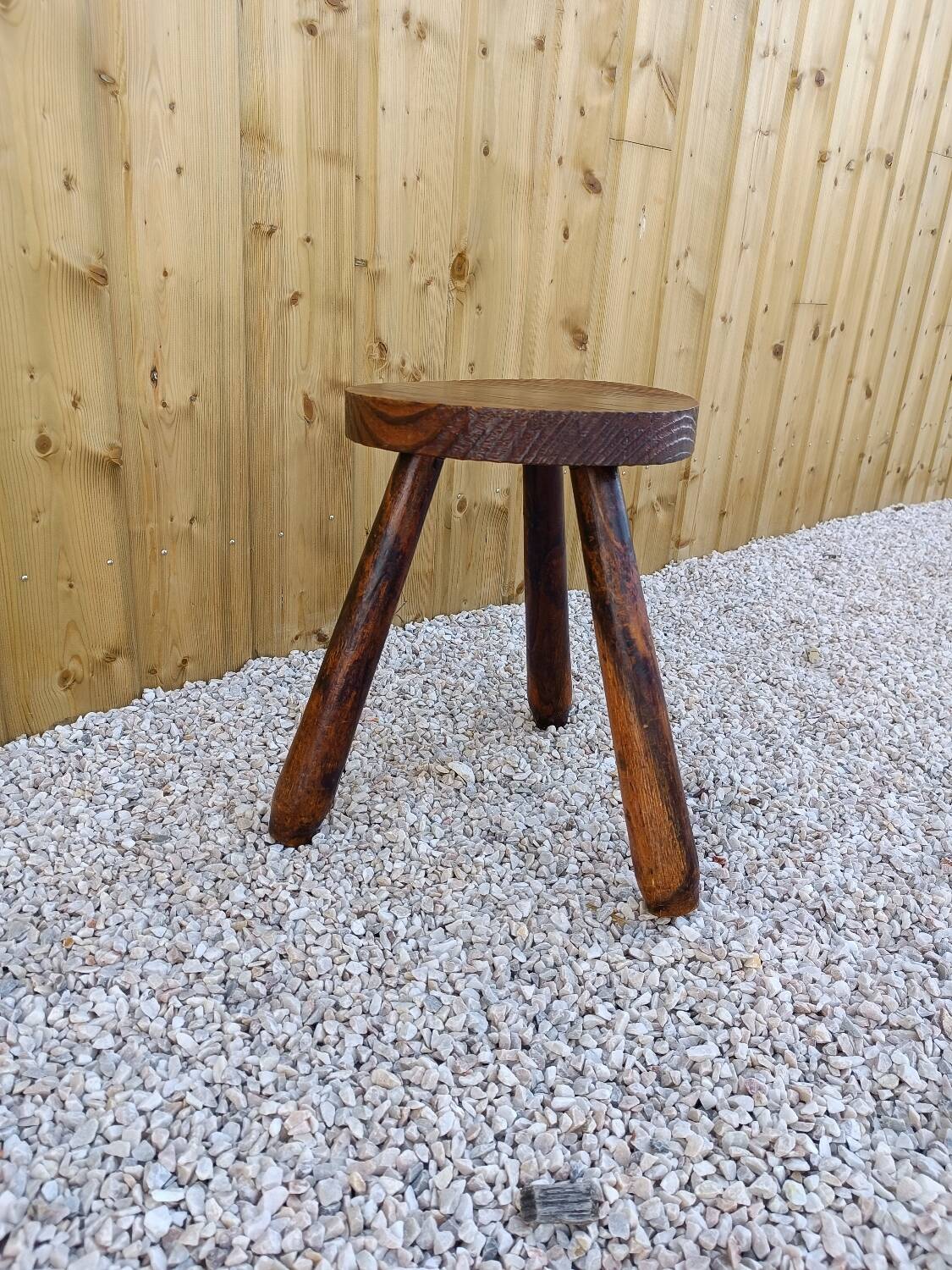 Solid wood tripod stool