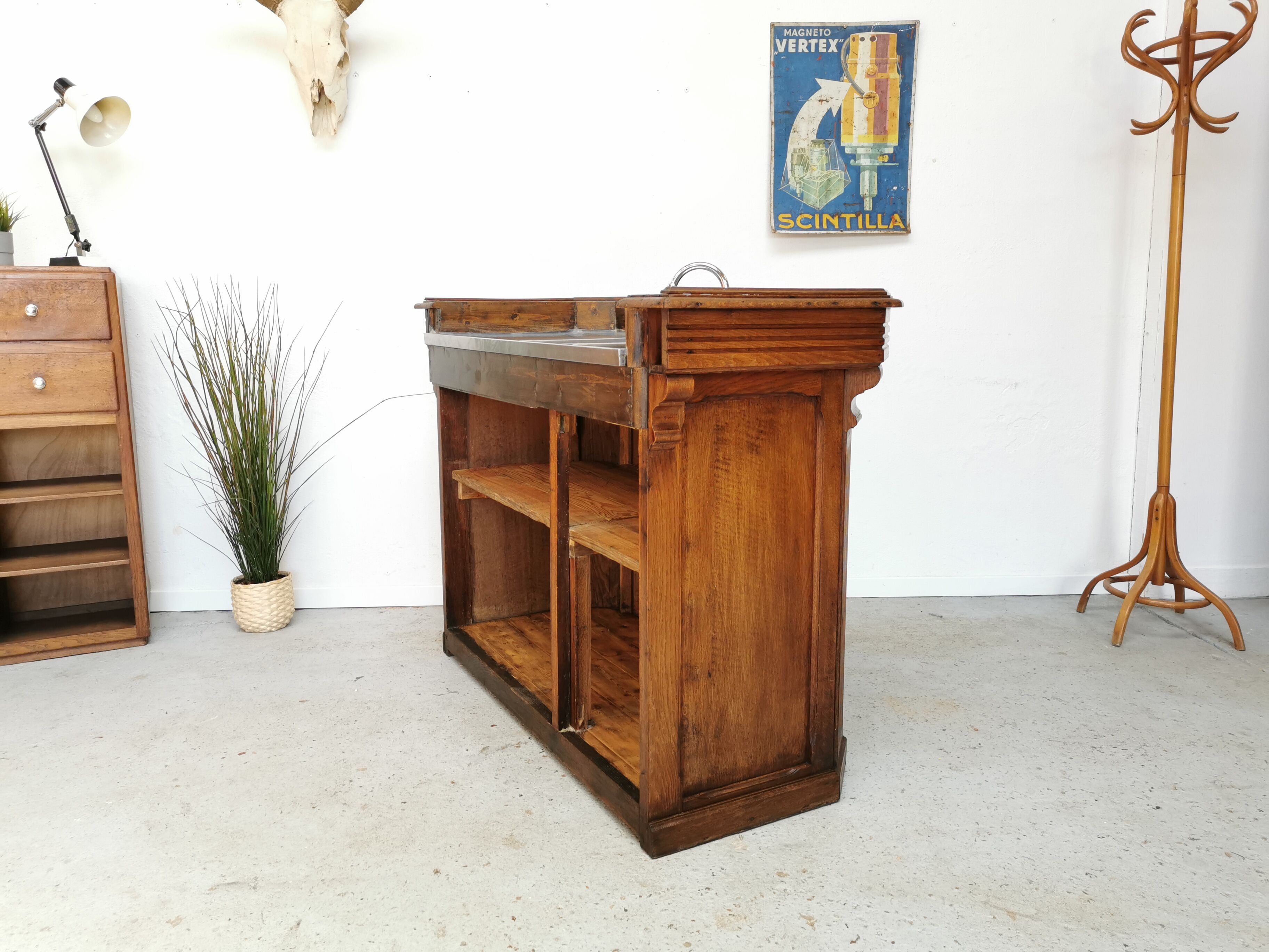 Former bistro bar counter