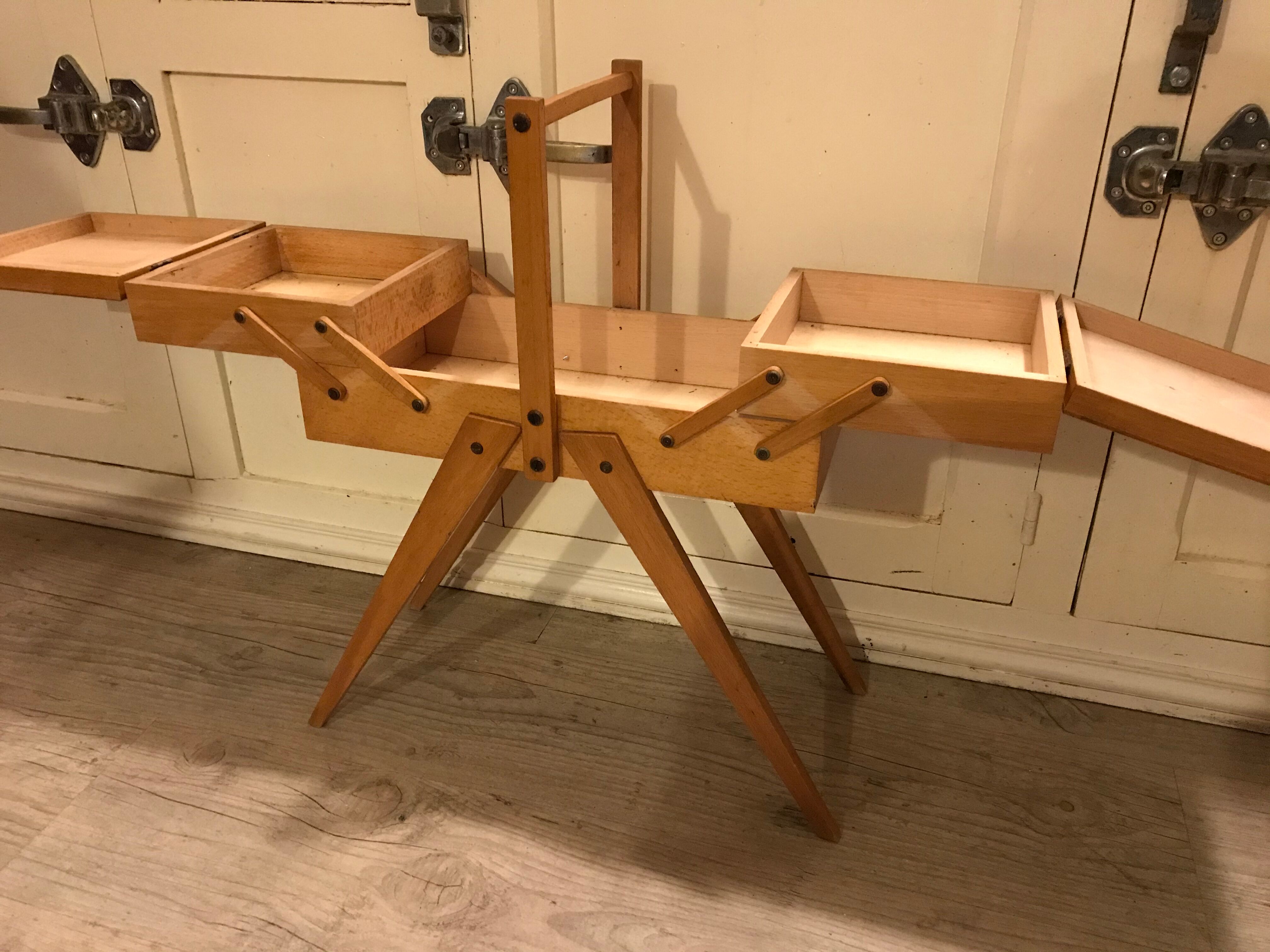 Vintage sewing box 1960 feet compass