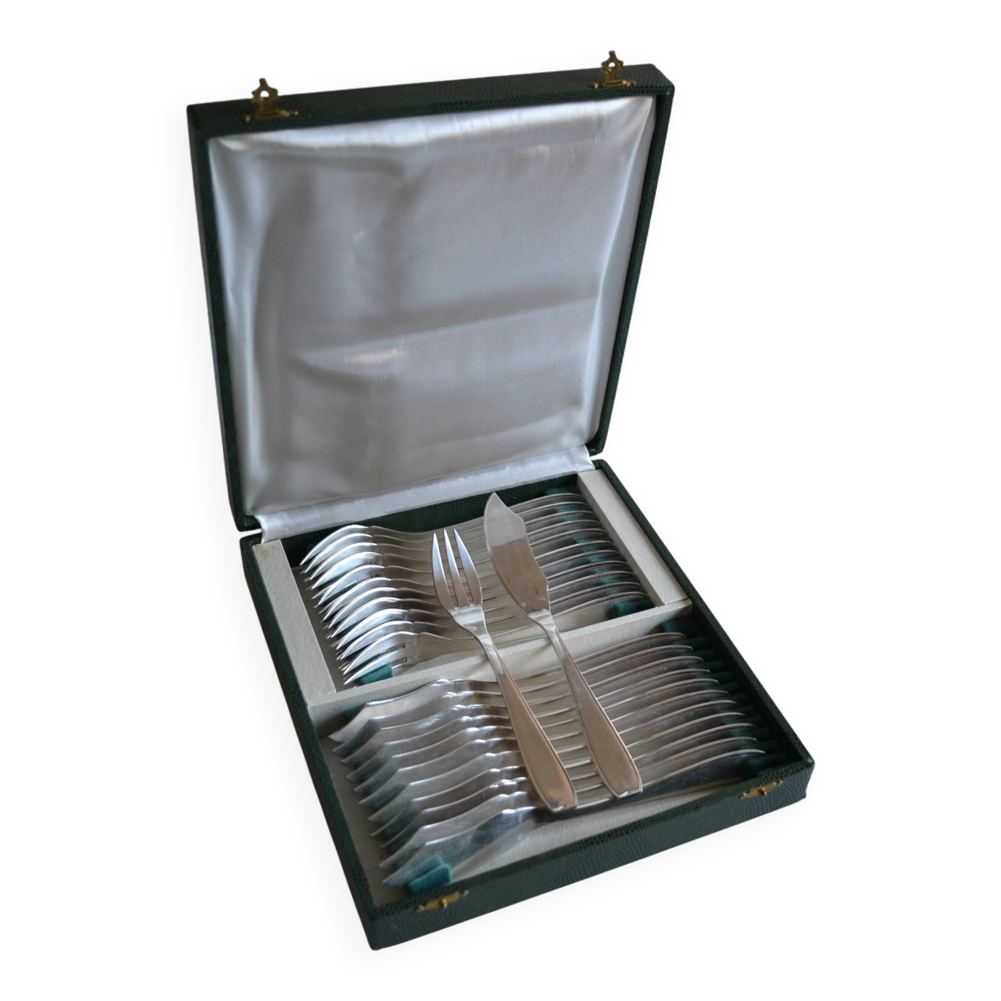 SOH 24-piece silver-plated fish set