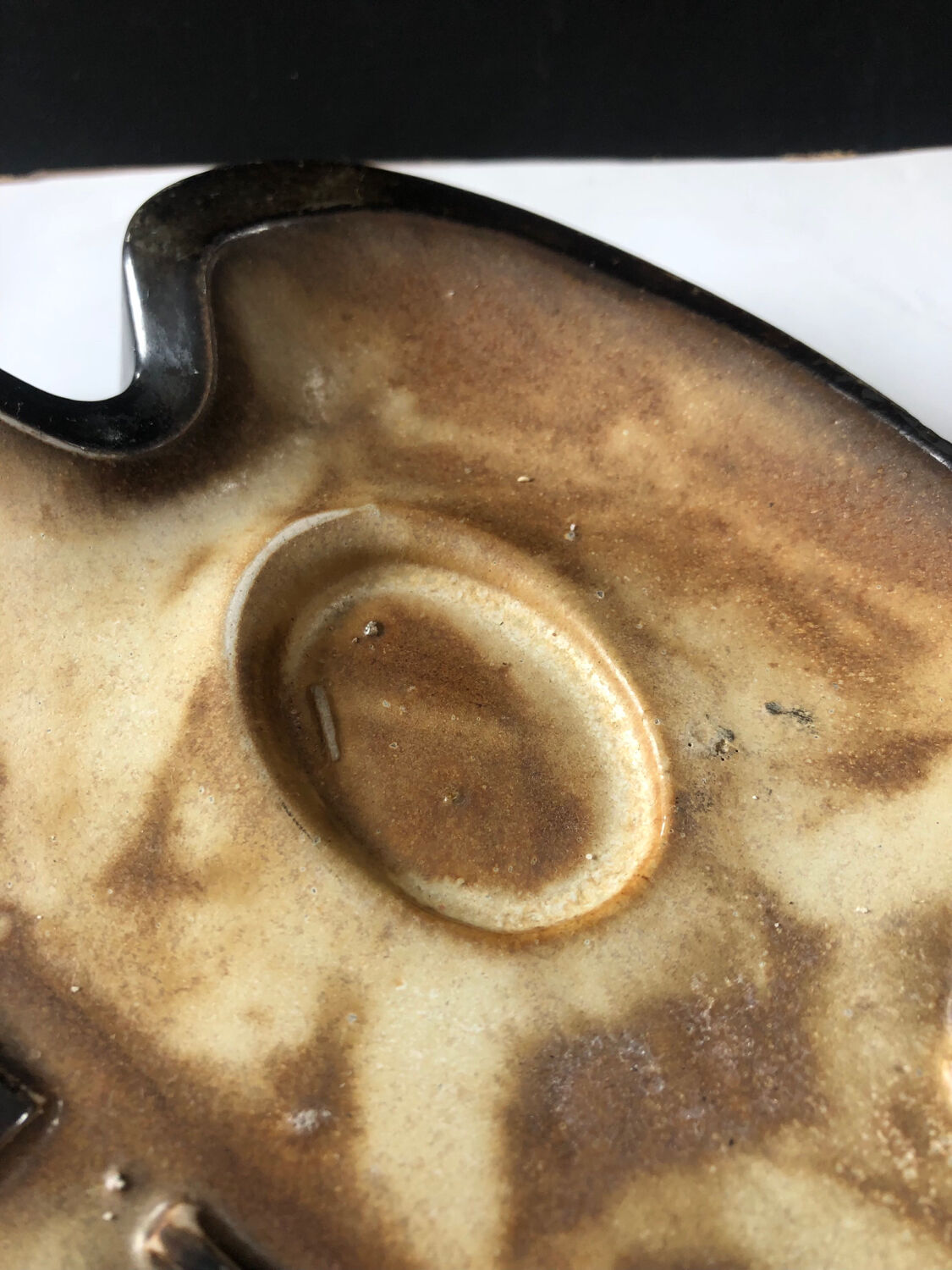 Vide poche palette de peintre en grès Guérin