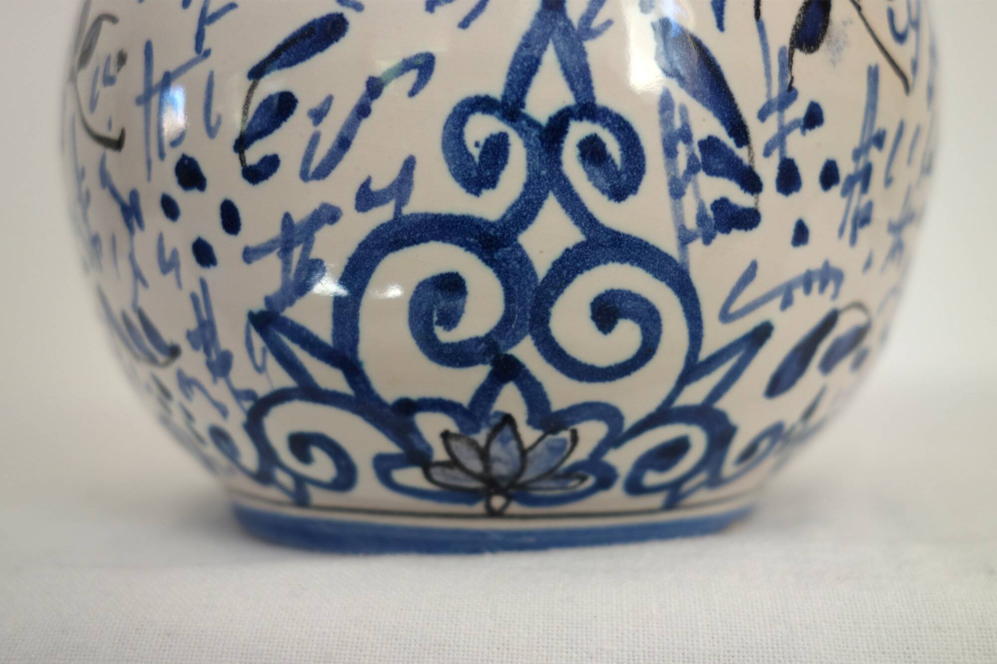 Wisques Abbey ceramic vase