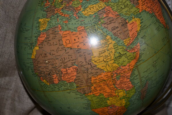 Mappemonde USA année 40
