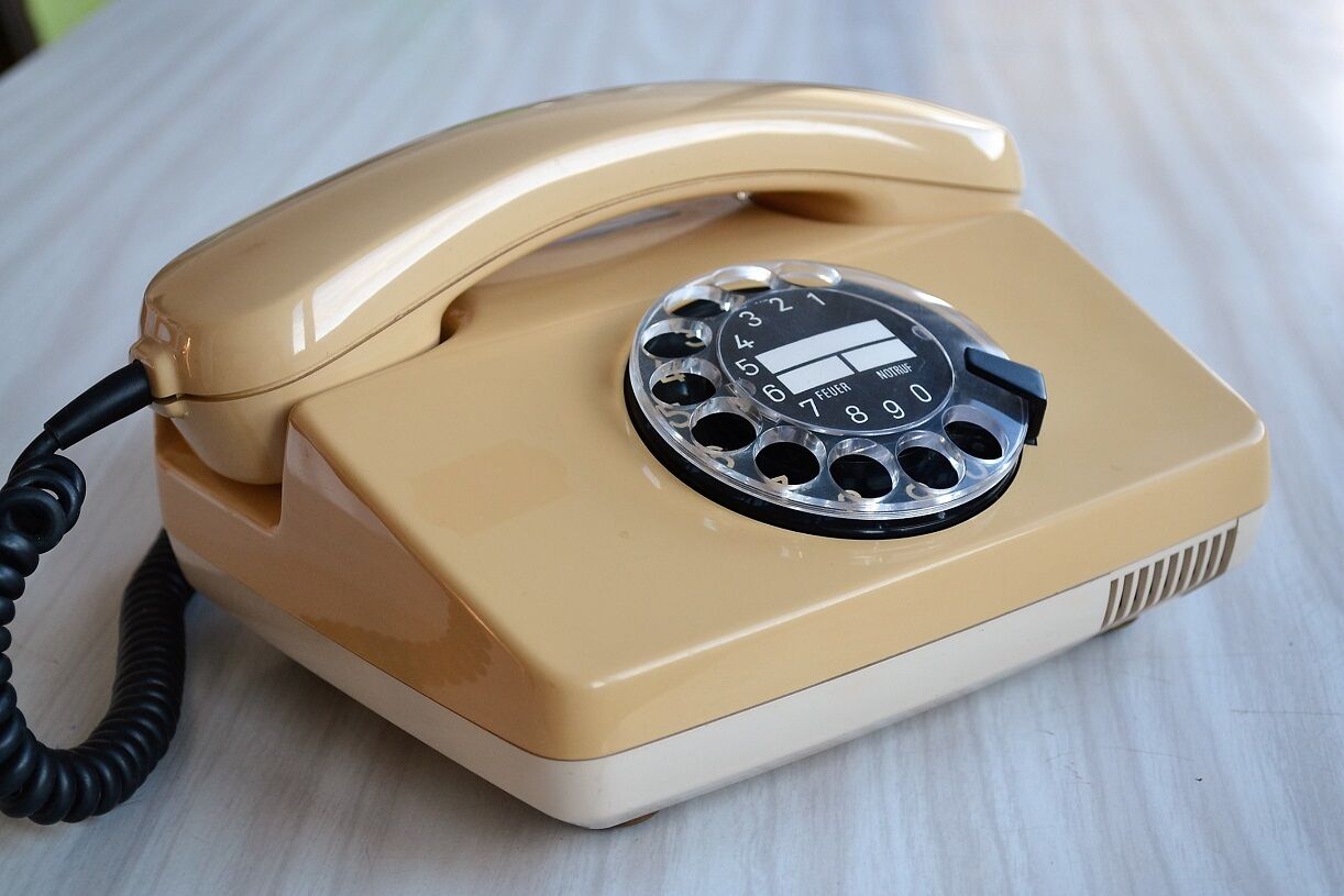German phone with vintage dial of the 80s