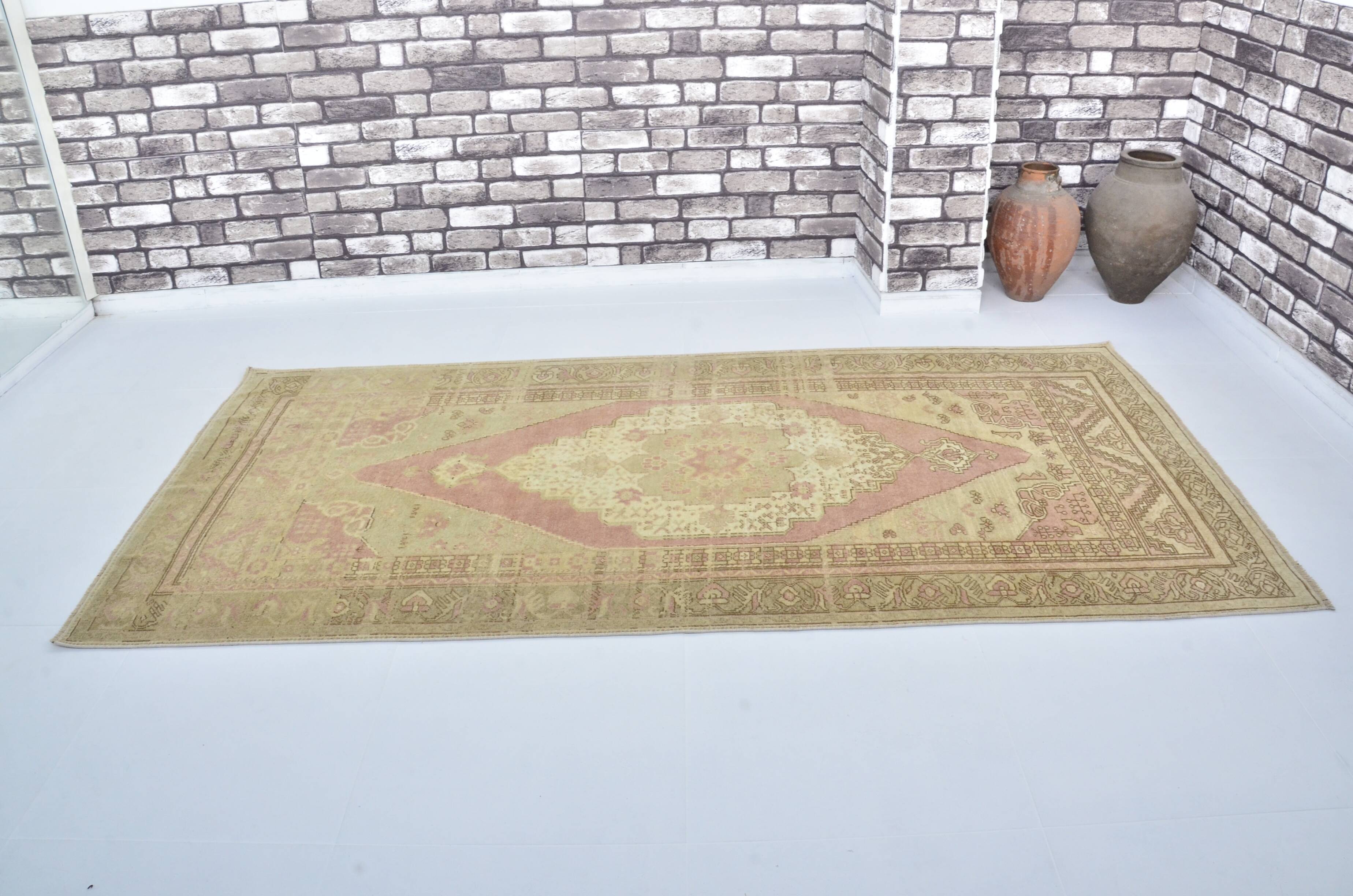 Hand-knotted Oushak decorative rug, ref. 3415